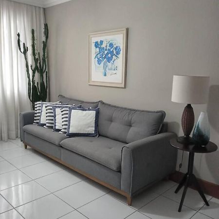 Апартаменты Apartamento completo na calçada da praia Гуаружа Экстерьер фото