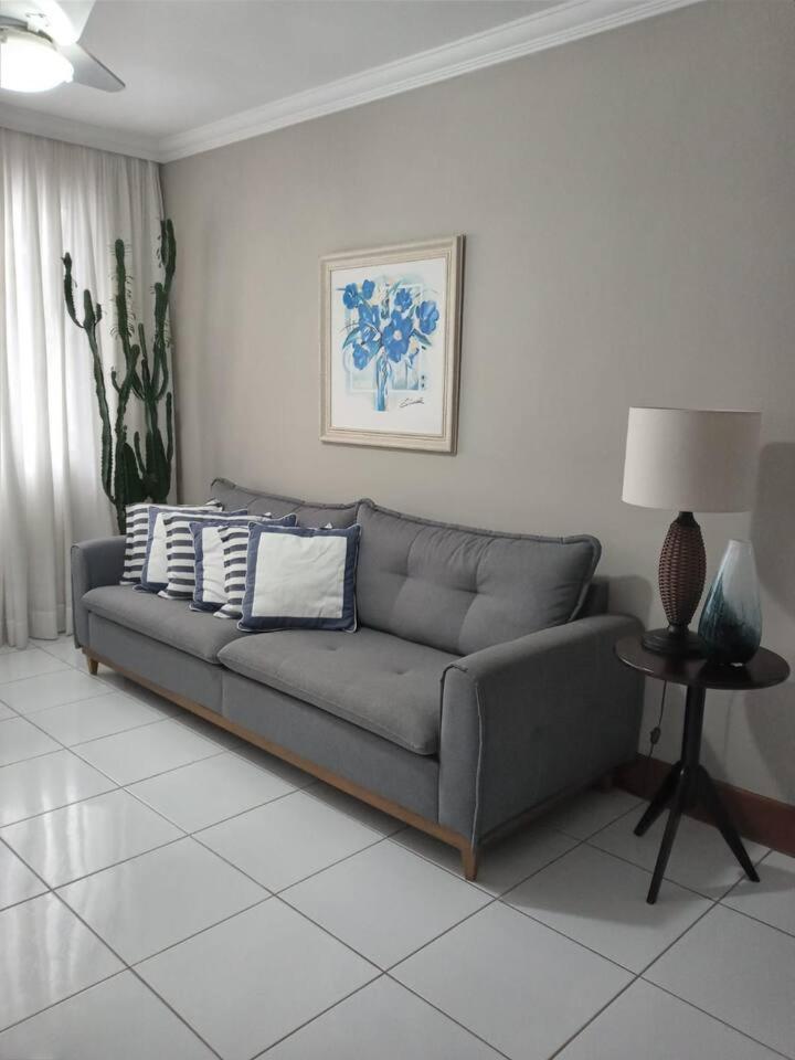 Апартаменты Apartamento completo na calçada da praia Гуаружа Экстерьер фото